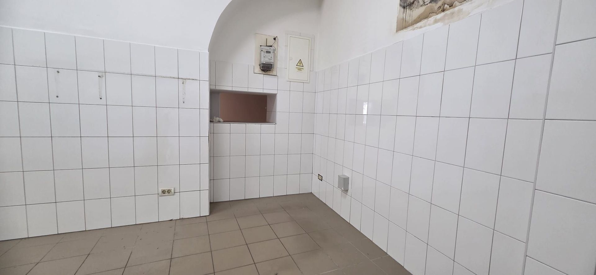 Spatiu comercial de inchiriat – fosta Pizzeria Unirii, Lugoj - Poză 9