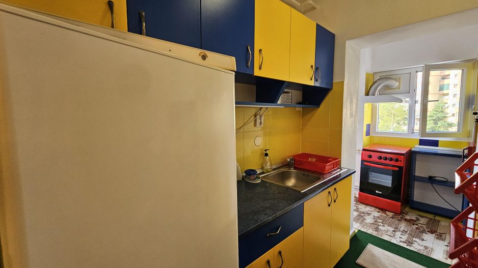 Spitalul Judetean-str Carpatilor apartament de inchiriat, mobilat,parcare - Poză 3