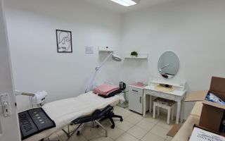 Spațiu cu potențial excelent în Piața Trandafirilor | 50mp - Poză 7