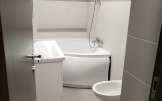 Închiriez garsonieră Piața Muncii - Decebal, spațioasă, openspace - Poză 4