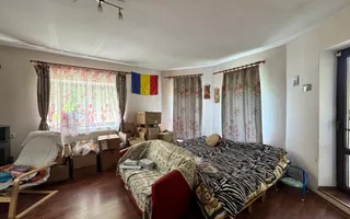 Casă la țară cu teren generos în satul Ruși - Poză 12
