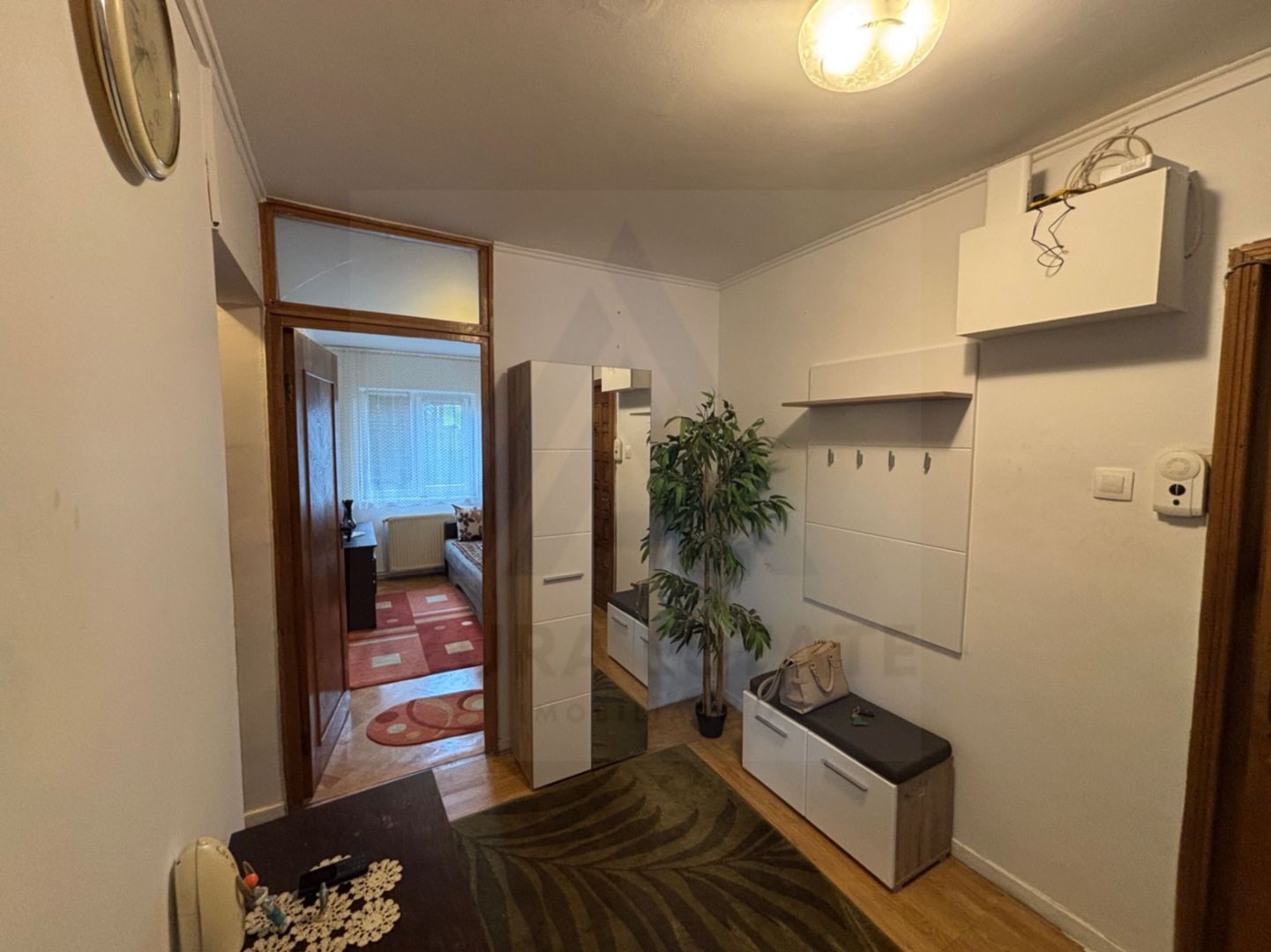 Apartament 3 camere 70 mp Parcul Sub Arini - Poză 9