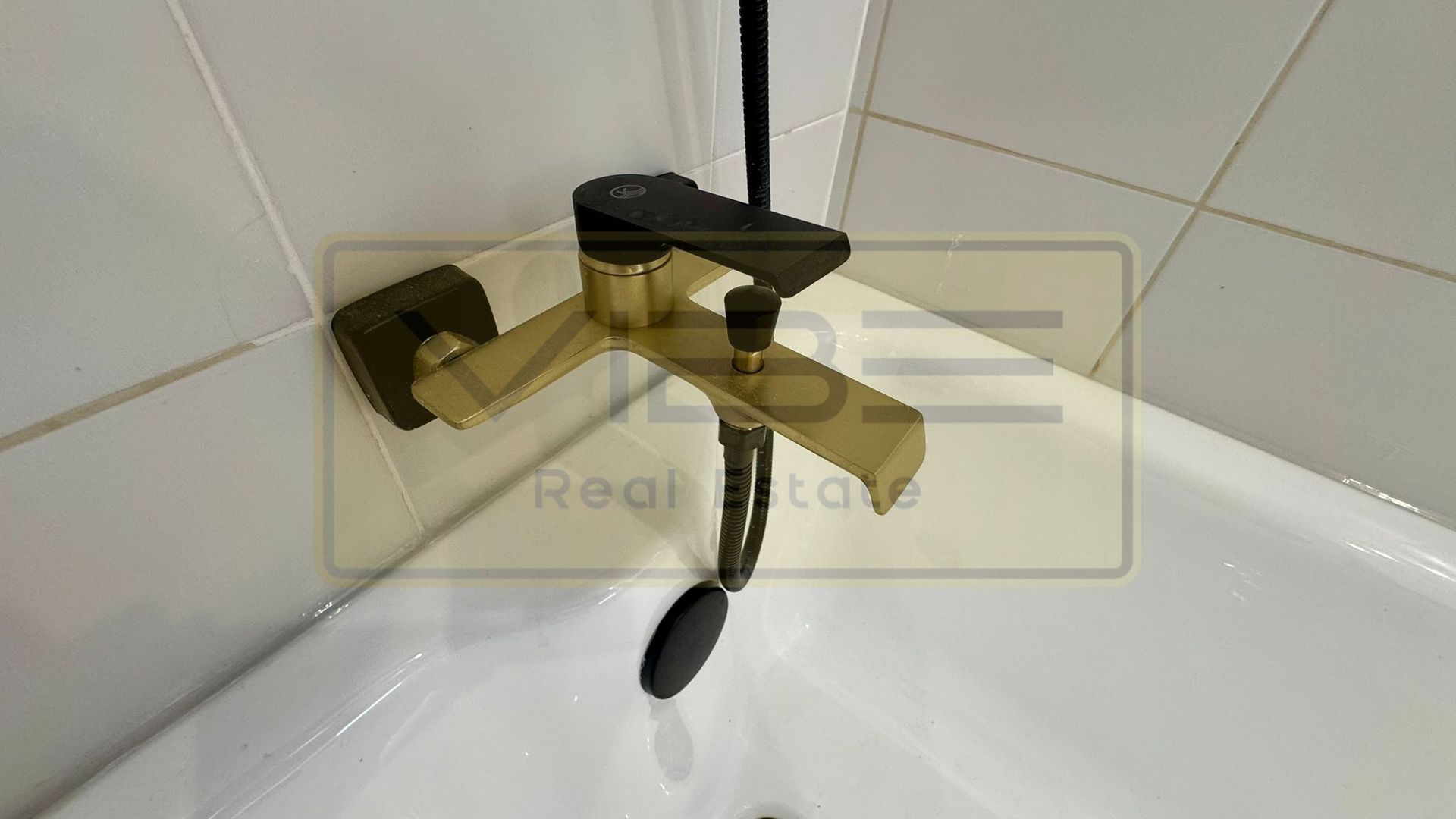 Apartament 3 camere decomandat Podu Ros  Piata Nicolina - Poză 26