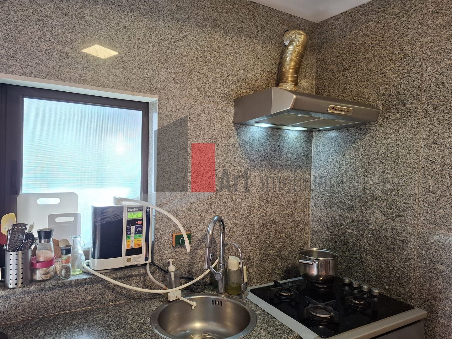 URGENT!, Dacia-Eminescu, apartament in vila, LUMINOS, NEGOCIABIL - Poză 10