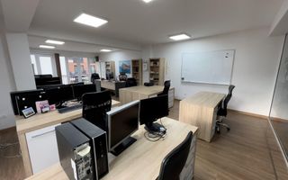 Spațiu de birouri de 95 mp + terasa 90 mp zona Centrala - Poză 12