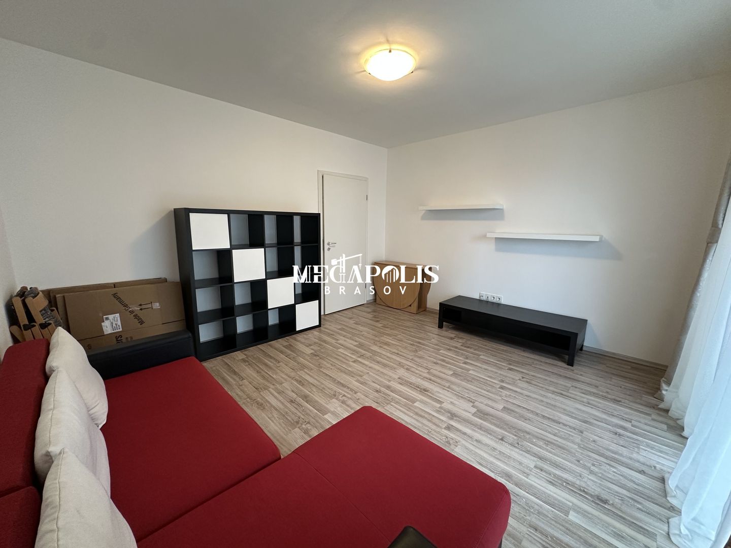 2 Camere Decomandat / Parcare / Boxa - Poză 2