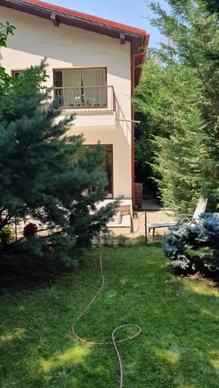 Vila langa padurea Baneasa, zona Liceul Francez, Sector 1, Bucuresti - Poză 4