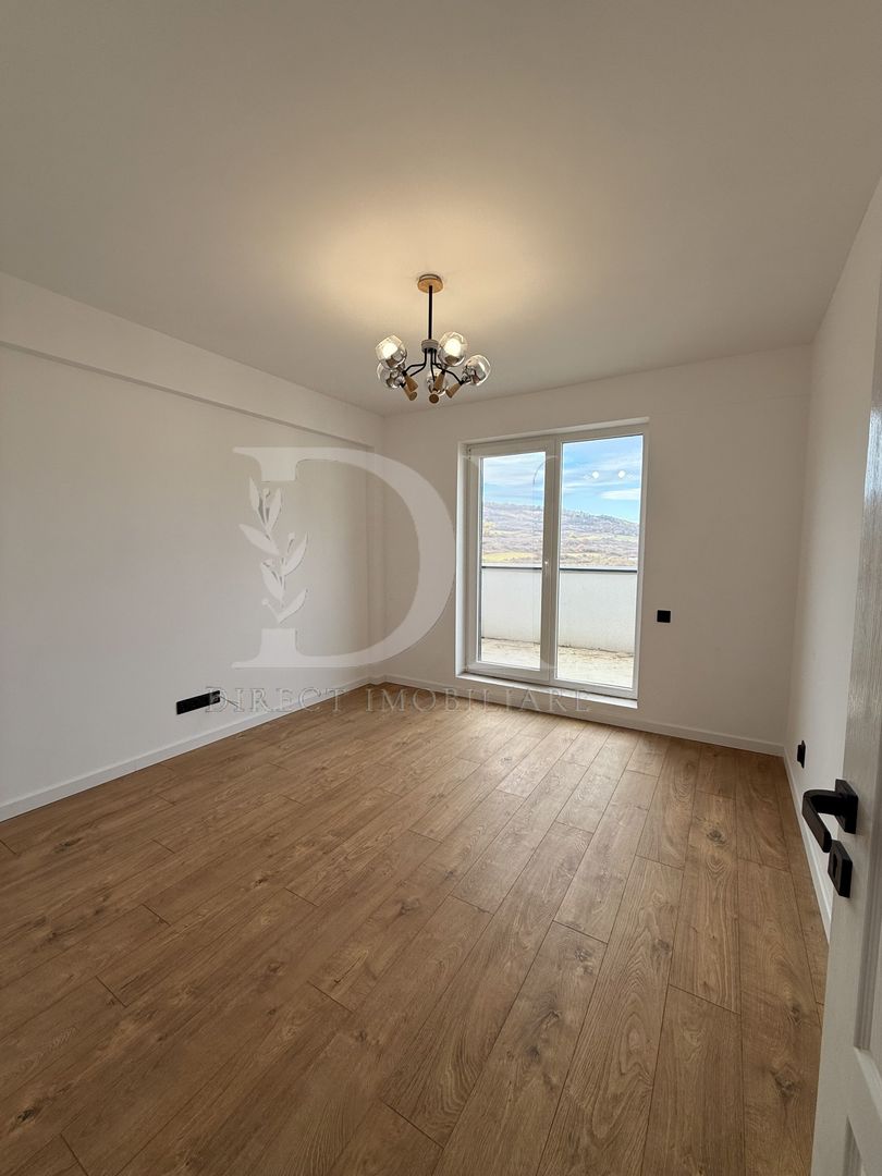 Apartament de vanzare/ Zona Terra / Floresti - Poză 1