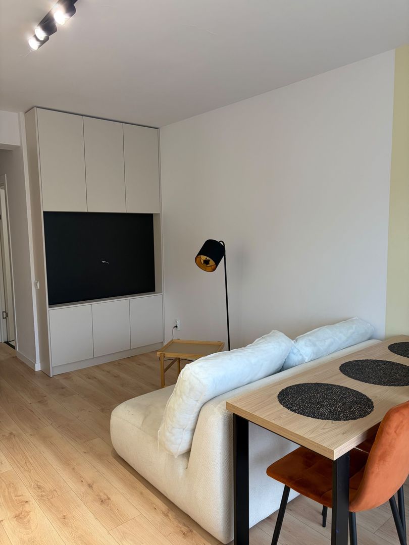Apartament de inchiriat | 2 camere | Floresti - Poză 1