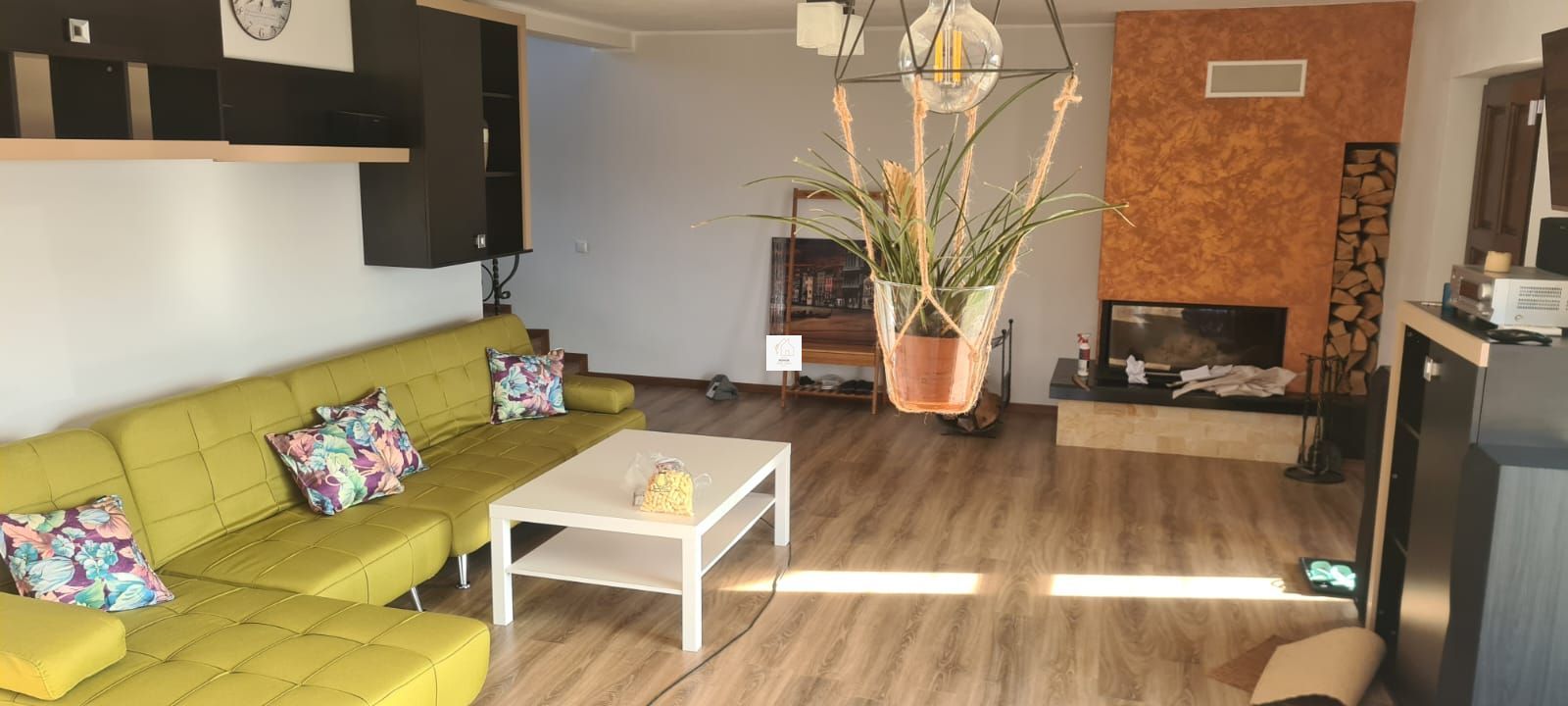 Refugiu la munte - casă cu 3070 mp teren și vedere spre Vârful Rânca - Poză 10