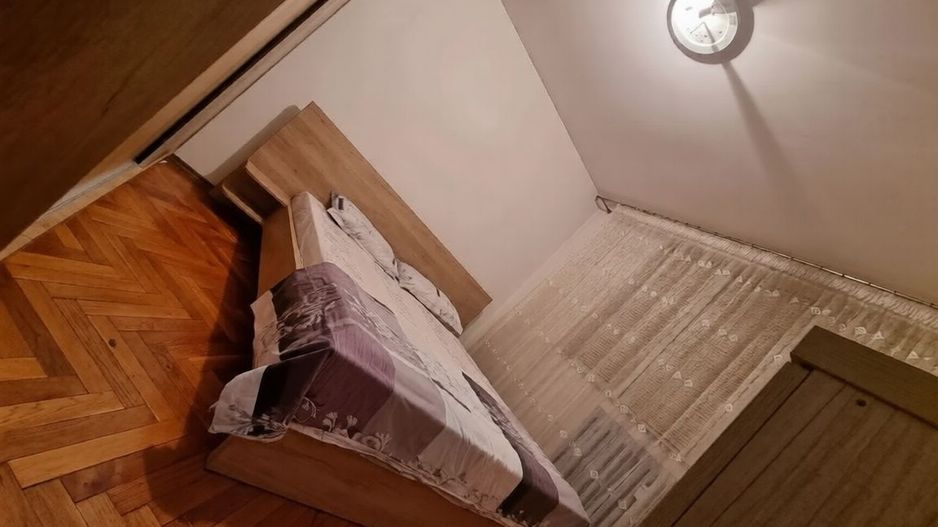 Apartament 2 camere decomandat, etaj 2, zona Calea București - Poză 5