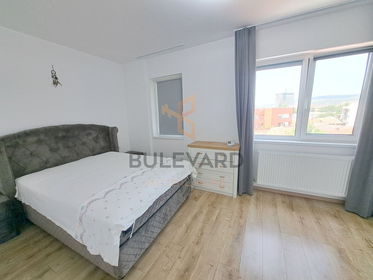 Apartament 2 camere, terasa de 15 mp, garaj subteran, boxa, Centru! - Poză 13