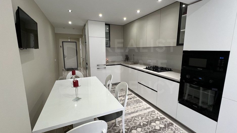 Vânzare, apartament, 2 camere, strada Ginta Latină, Ciocana - Poză 1