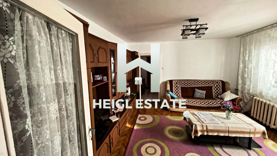 Apartament cu 2 camere + boxa la subsol de vânzare, zona Lipovei - Poză 1