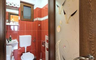 Tractoru, zonă liniștită de case, apartament spațios 3 camere cu garaj - Poză 15