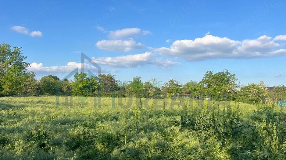 Casă și teren în comuna Târgu Frumos, zona Târgu Frumos, județul Iași - Poză 1