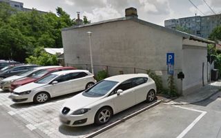 Vand casa veche cu teren in Crangasi - Poză 1