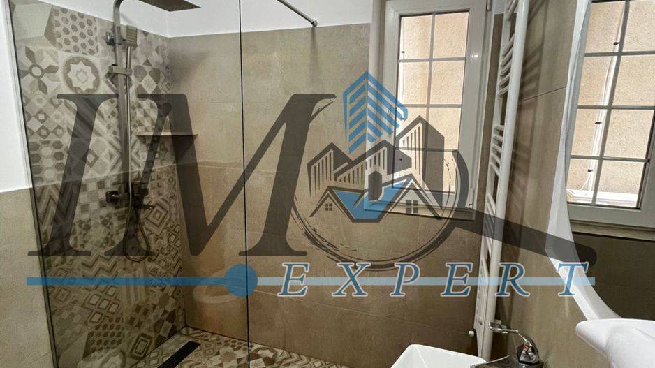 Casa - Pensiune de vânzare pe Transalpina in Sugag - Poză 7