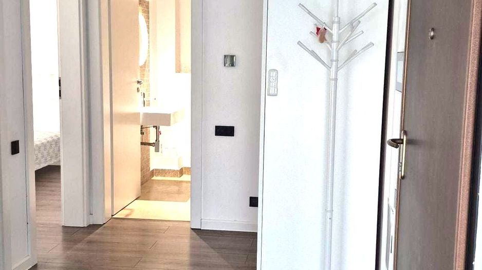🏡 Închiriez Apartament cu 2 camere, terasă 30 mp, parcare privată, Dristor - Poză 4