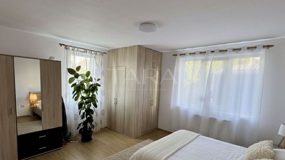 Apartament cu 3 camere în curte privată, zona Vivo. - Poză 2