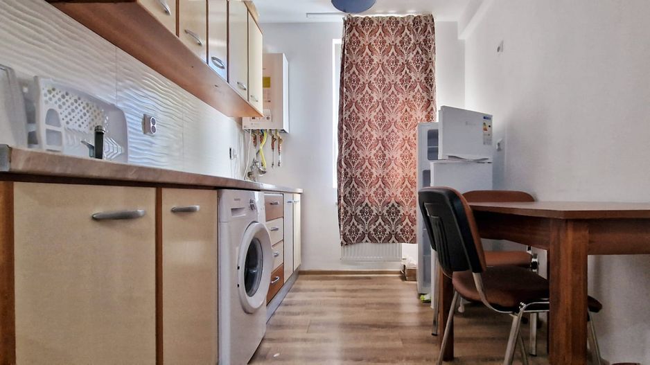 Apartament cu 2 camere, gradina si parcare de închiriat - Poză 1