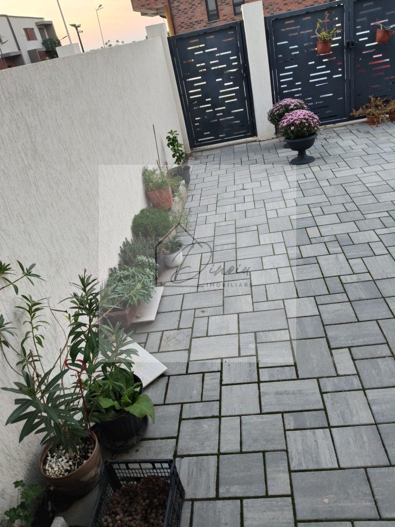 Vila 4 camere Tunari I noua, mobilata I zona centrala Parc Primarie - Poză 9