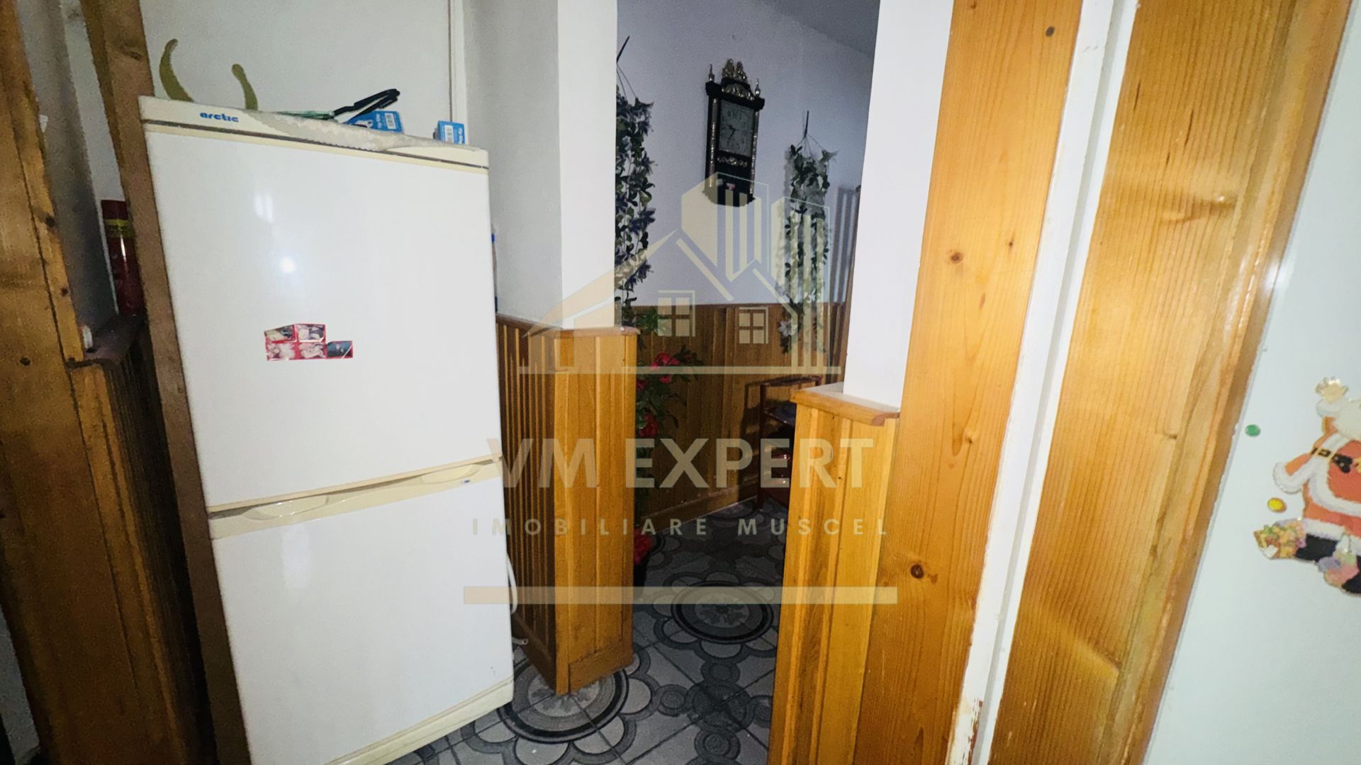 APARTAMENT 2 CAMERE ETAJ 2 GRUI CAMPULUNG - Poză 8