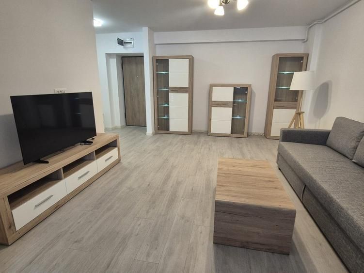 Prima inchirere- 2 camere Hils Republica, pet friendly, parcare optionala - Poză 1
