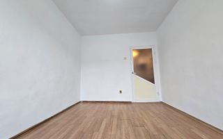 CET - Garsoniera | piata Cet | libera | etaj 3 - Poză 4