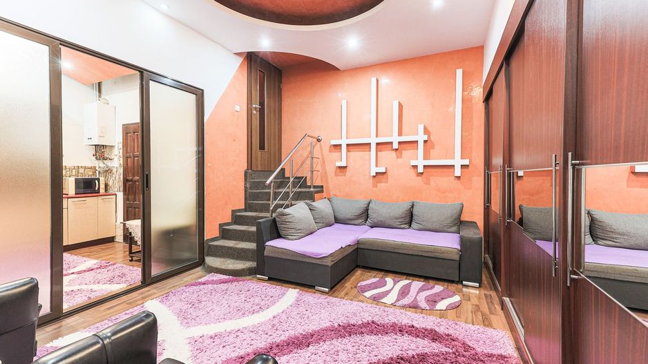 Apartament cu 2 camere la curte comună, la cheie pe str. Barabas Bela - Poză 1