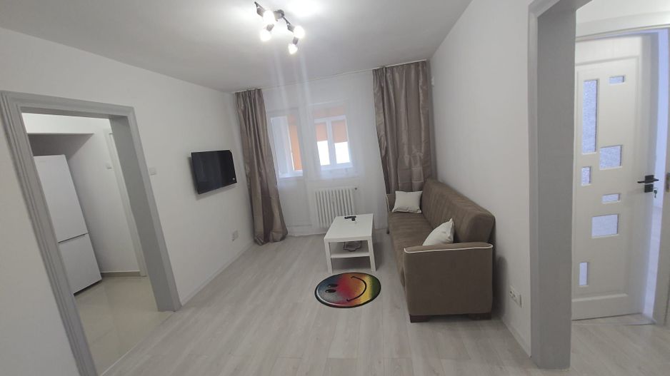 APARTAMENT 2 CAMERE RENOVAT COMPLET - Poză 2