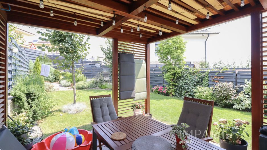 Casa cuplata minunata de vanzare, situata in cartier Voronet! - Poză 21