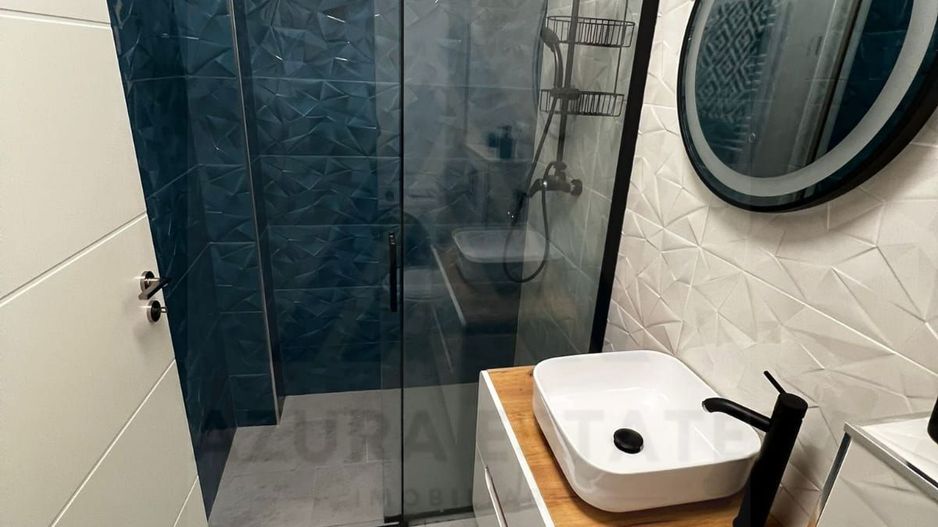 Apartament modern 2 camere etaj 3 lift si parcare pe Calea Surii Mici - Poză 6