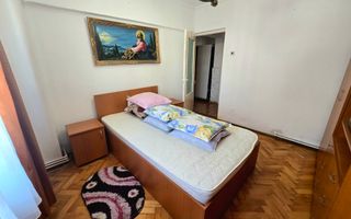 Apartament 3 Camere, 2 Bai, 2 Balcoane, Zona Cetate - Poză 3
