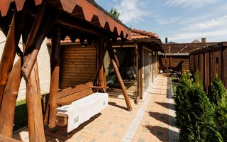 De vânzare casă cu suprafață de 270 mp + 7.5 ari, Dumbrava! - Poză 23