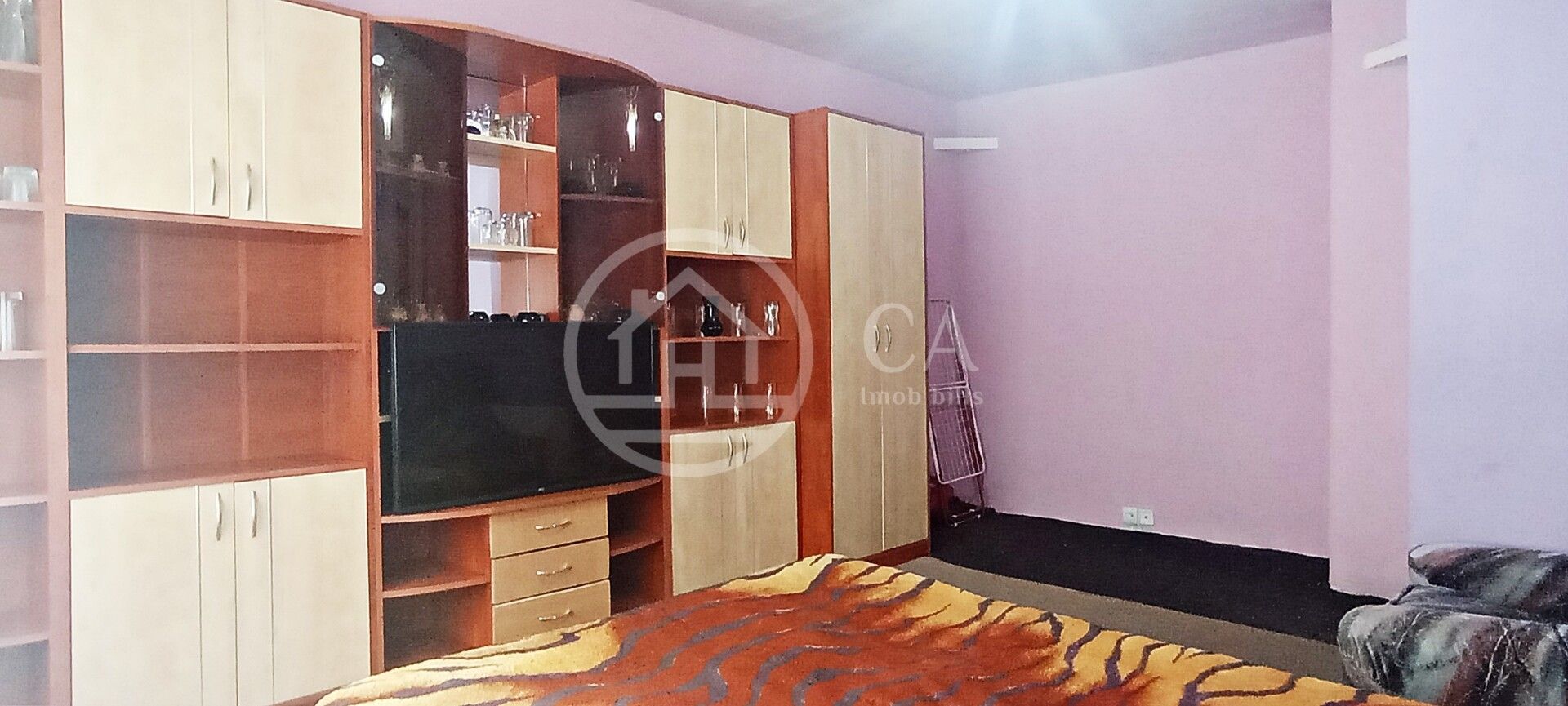 Apartament de vanzare cu 2 camere in zona Rogerius, Oradea - Poză 3