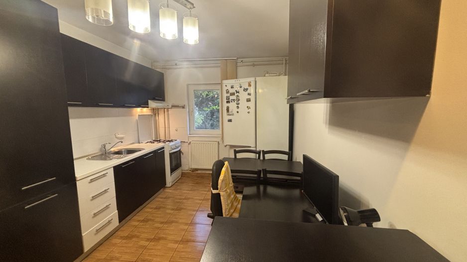 Apartament spatios in zona Sagului - Poză 6