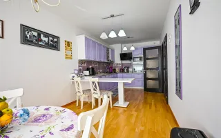 Somptuozitate in stil modern, 2 garaje, 3 terase, totul pe 1.000 mp teren - Poză 29