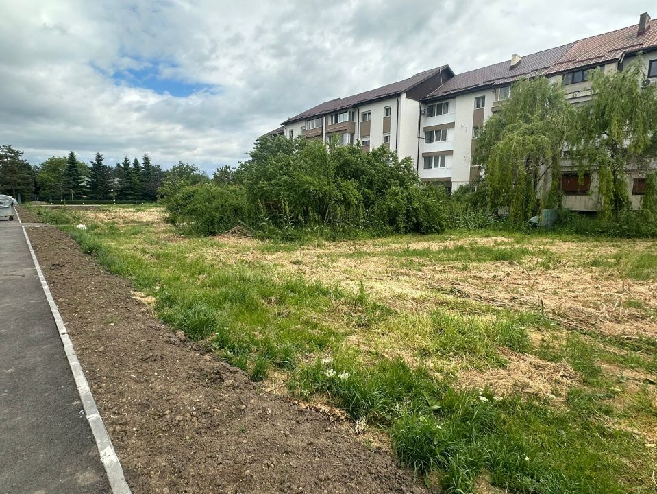 Teren intravilan 454 mp, zonă mixtă CM, central Ghermănești - Poză 3