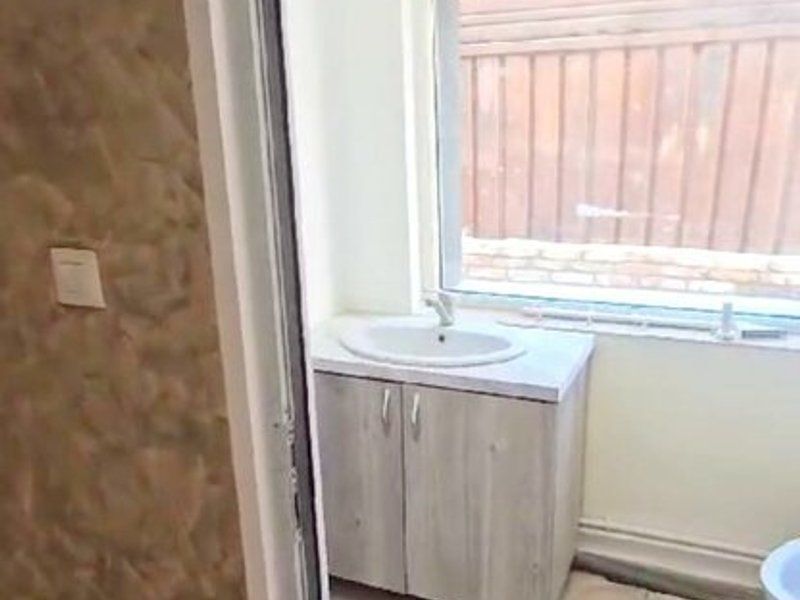 Casa S+P+1E - zona IC FRIMU/Nae Leonard - Poză 3