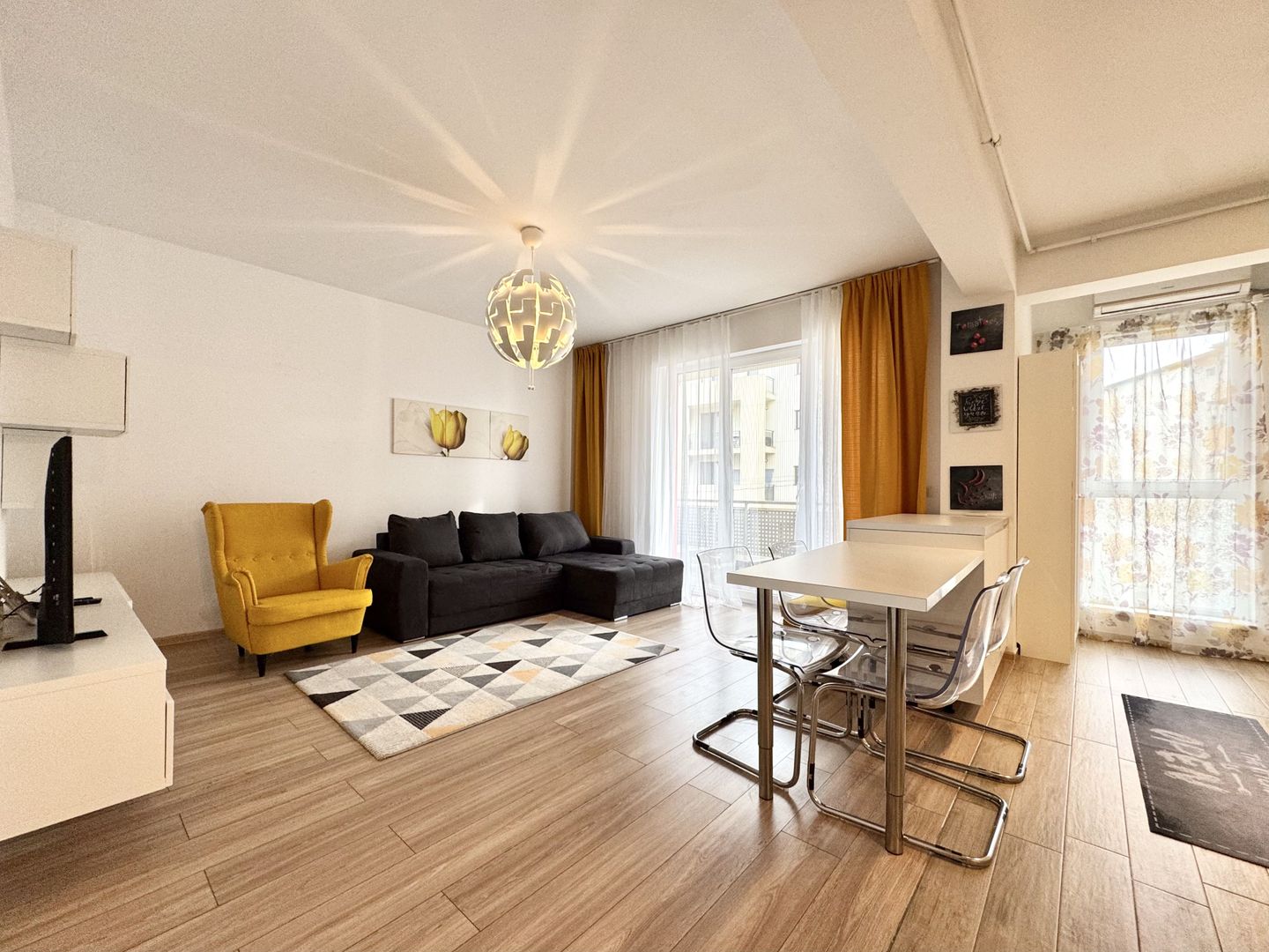 3 camere Braytim, modern, lift, etaj 1, balcon generos - Poză 1