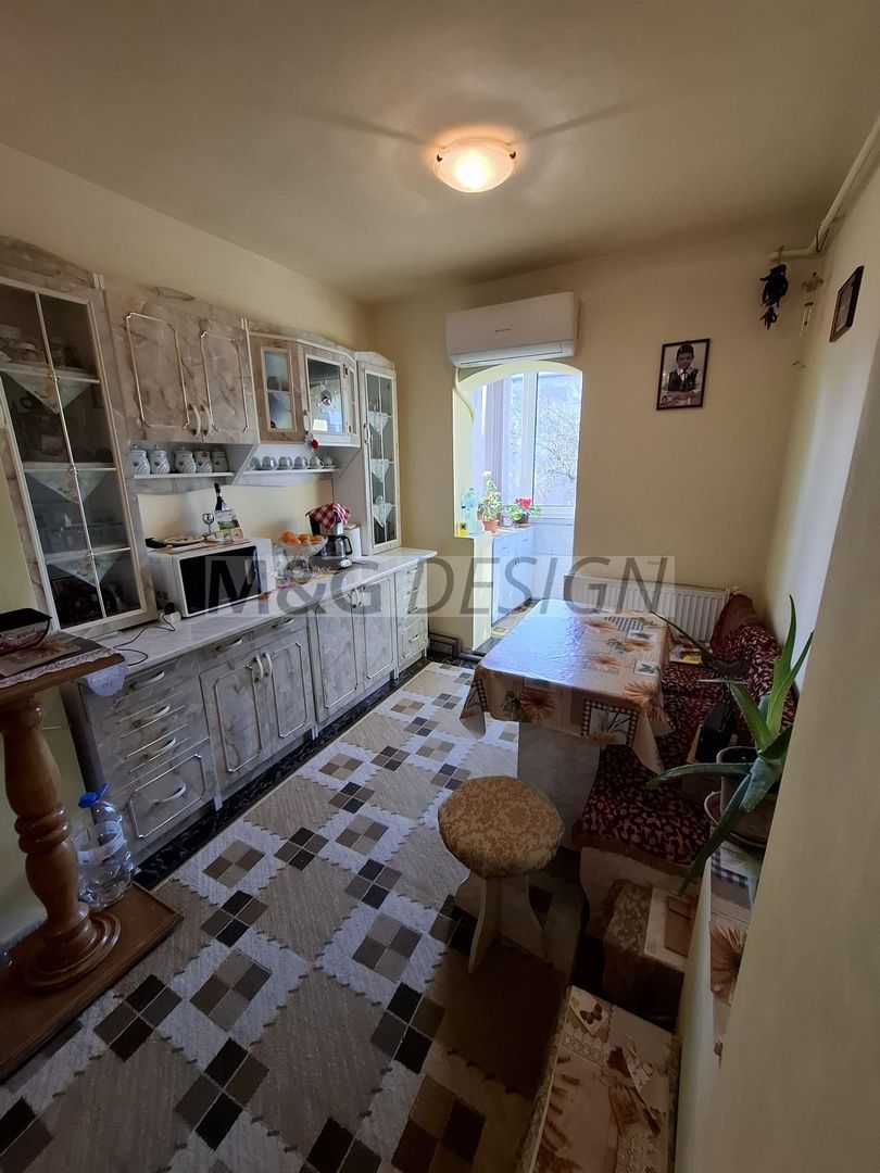 Aradului, 2 camere decomandate, et 3, centrala proprie - Poză 3