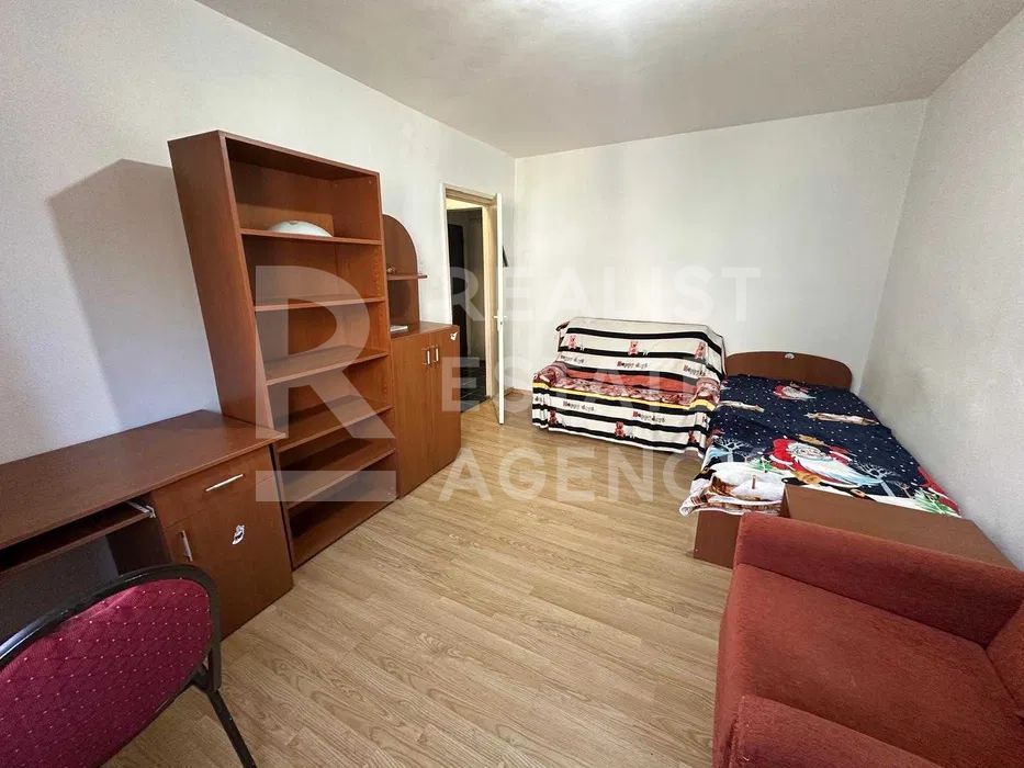 Vânzare, garsonieră în zona Militari Residence - Poză 1