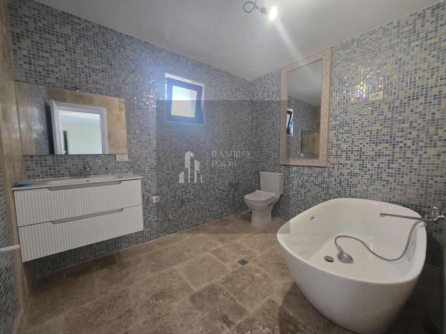 Casa Noua -6 camere - 160mp utili +curte -Soseaua Giurgiului -Magurele - Poză 20