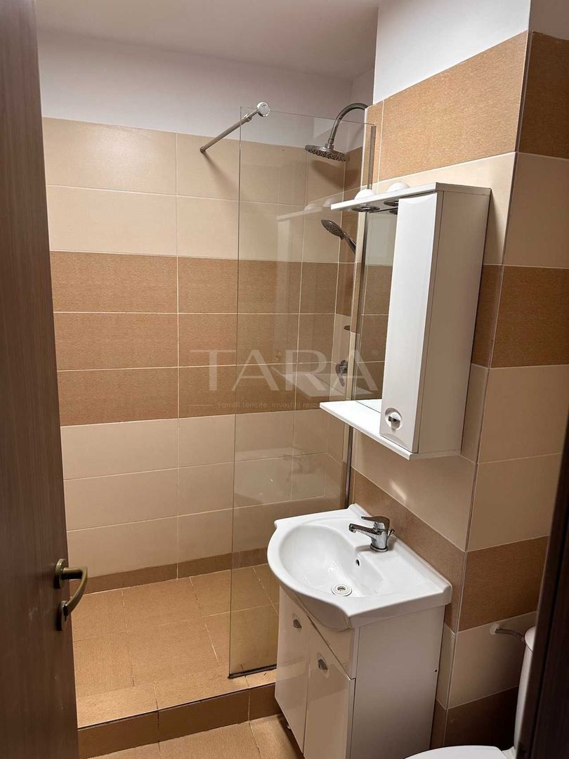 Garsonieră renovată – zona Piata Flora. - Poză 7
