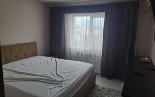De închiriat apartament cu 2 camere decomandat, Str. Ion Pillat. - Poză 4