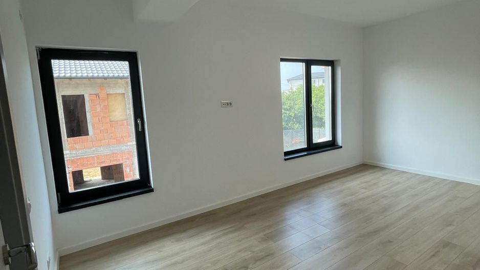 Vilă Individuală 4 camere Tunari - Cartierul Tineretului - Poză 12