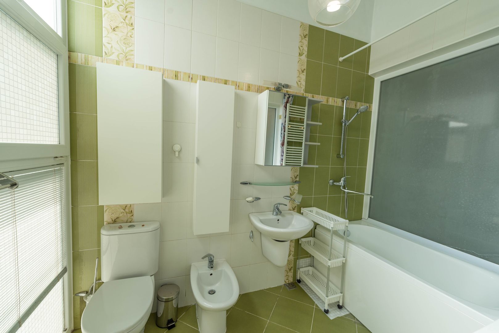 Apartament de inchiriat, 137 mp, central, curte proprie - Poză 19