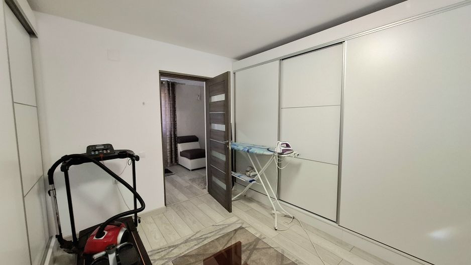 Casa P+1E, cu 5 camere, Strejnicu - Poză 16