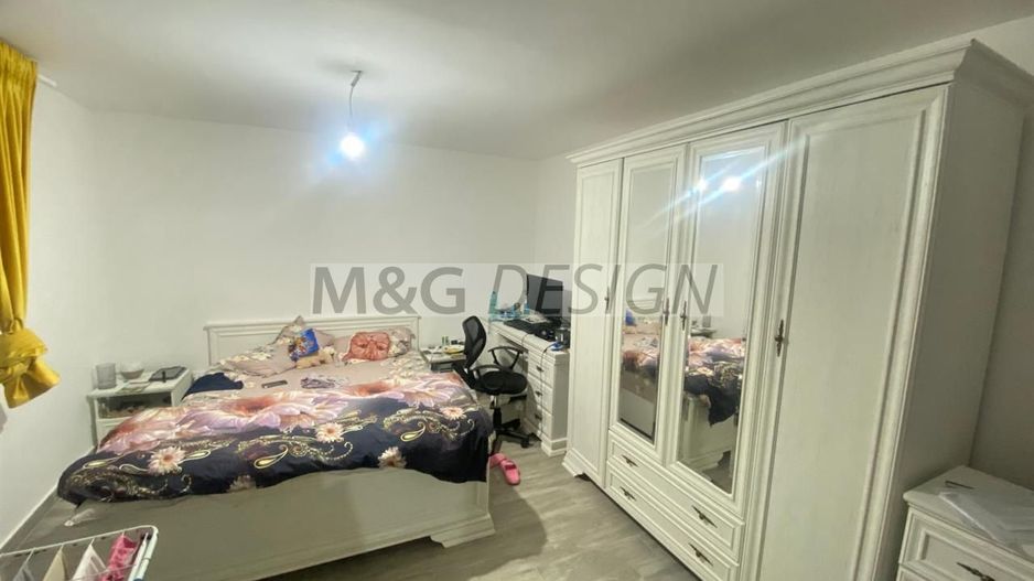 casa cu 2 apartamente Ianova 120mp centrala amenajata - Poză 13